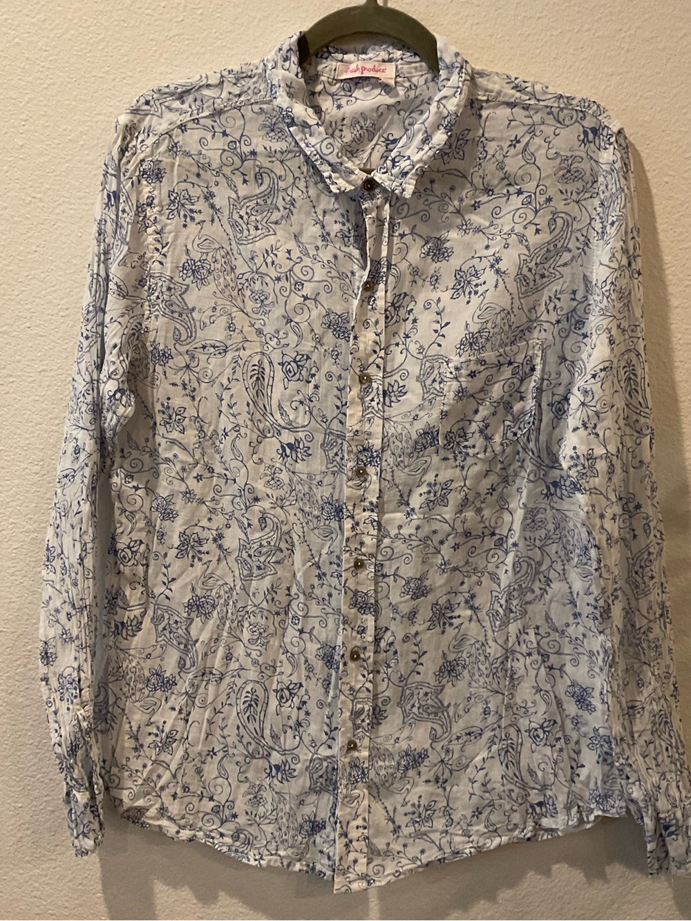 Fresh Produce Light Blue & White Paisley Crinkly Cloth Button-Up Shirt
